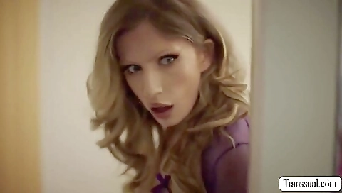 Sexy blonde is so damn horny when it comes to anal